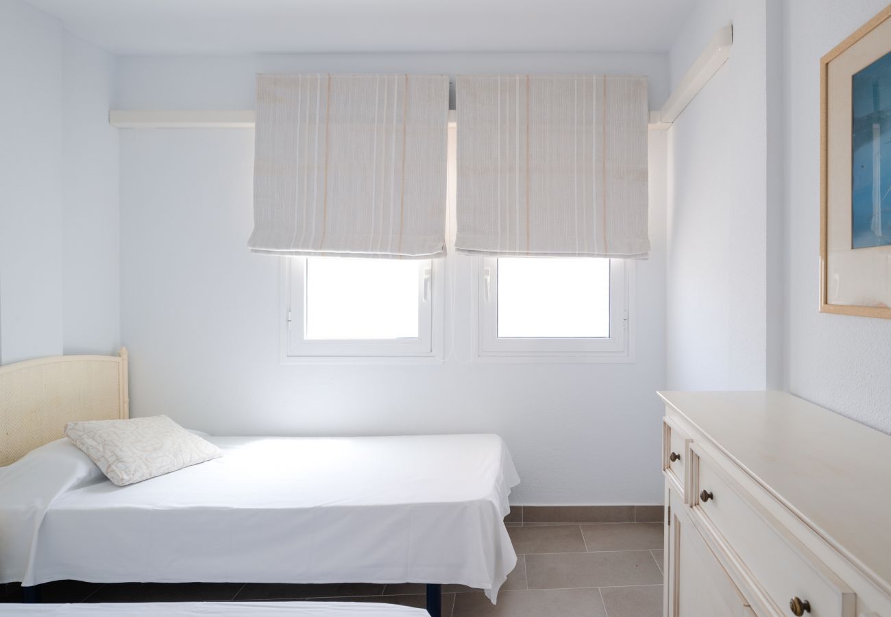 Apartamento em Adeje - HomeForGuest APARTAMENTO CON PISCIN A A 50M DEL MAR EN LA CALETA  Apartamento em Adeje - HomeForGuest APARTAMENTO CON PISCIN A A 50M DEL MAR EN LA CALETA