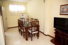 Apartamento em Vila Velha - Apto agradável a 600m a pé do mar, em Itapuã/ES