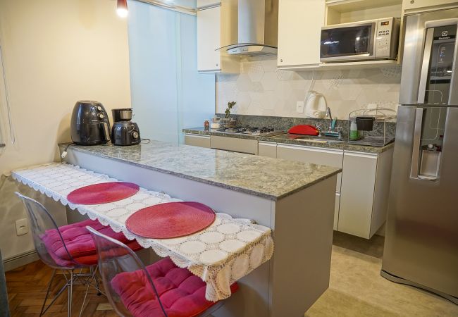 Apartamento em Rio de Janeiro - SCL206| Quarto e sala moderno em Botafogo Apartamento em Rio de Janeiro - SCL206| Quarto e sala moderno em Botafogo