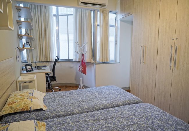 Apartamento em Rio de Janeiro - SCL206| Quarto e sala moderno em Botafogo Apartamento em Rio de Janeiro - SCL206| Quarto e sala moderno em Botafogo