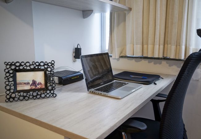 Apartamento em Rio de Janeiro - SCL206| Quarto e sala moderno em Botafogo Apartamento em Rio de Janeiro - SCL206| Quarto e sala moderno em Botafogo