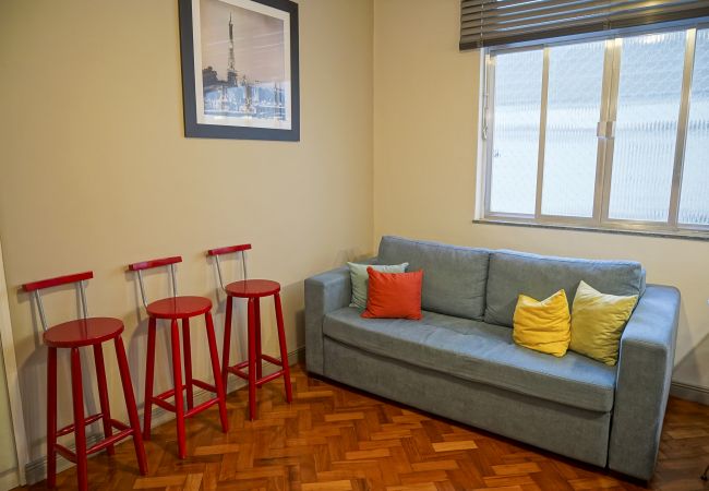 Apartamento em Rio de Janeiro - SCL206| Quarto e sala moderno em Botafogo Apartamento em Rio de Janeiro - SCL206| Quarto e sala moderno em Botafogo