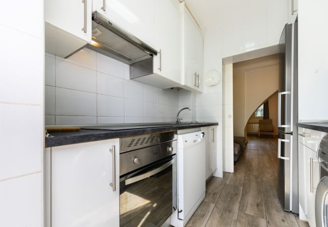 Chalé em Madrid - Chalet Ciudad Lineal 3HH M (MIS57) Chalé em Madrid - Chalet Ciudad Lineal 3HH M (MIS57)
