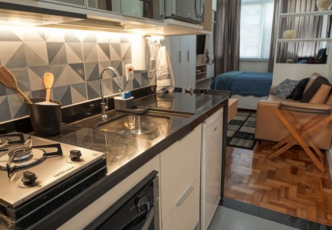 Estúdio em Rio de Janeiro - Jul701| Kitnet a 2 quadras da praia de Copacabana Estúdio em Rio de Janeiro - Jul701| Kitnet a 2 quadras da praia de Copacabana