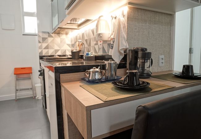 Estúdio em Rio de Janeiro - Jul701| Kitnet a 2 quadras da praia de Copacabana Estúdio em Rio de Janeiro - Jul701| Kitnet a 2 quadras da praia de Copacabana