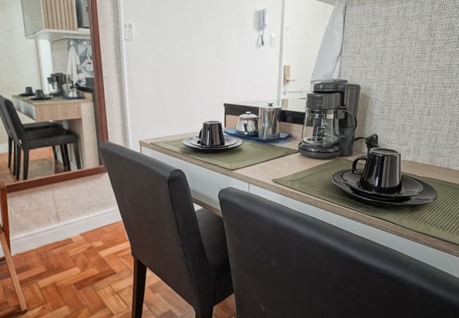 Estúdio em Rio de Janeiro - Jul701| Kitnet a 2 quadras da praia de Copacabana Estúdio em Rio de Janeiro - Jul701| Kitnet a 2 quadras da praia de Copacabana