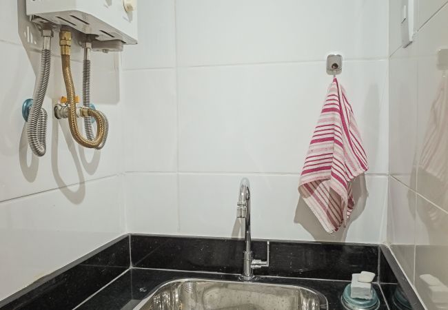 Estúdio em Rio de Janeiro - Jul701| Kitnet a 2 quadras da praia de Copacabana Estúdio em Rio de Janeiro - Jul701| Kitnet a 2 quadras da praia de Copacabana