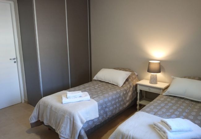 Casa em Mendoza - 10 dormitorios en Suite. Excelente ubicación Casa em Mendoza - 10 dormitorios en Suite. Excelente ubicación