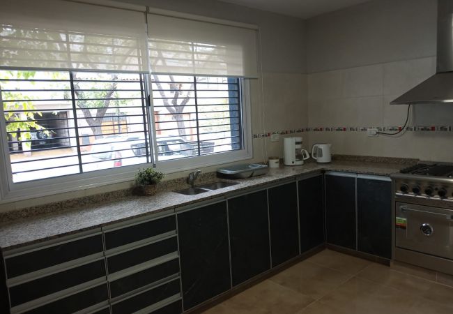 Casa em Mendoza - 10 dormitorios en Suite. Excelente ubicación Casa em Mendoza - 10 dormitorios en Suite. Excelente ubicación