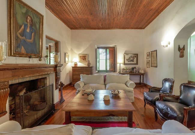 Casa em Luján de Cuyo - Tradicional Casona de época, con desayuno Casa em Luján de Cuyo - Tradicional Casona de época, con desayuno