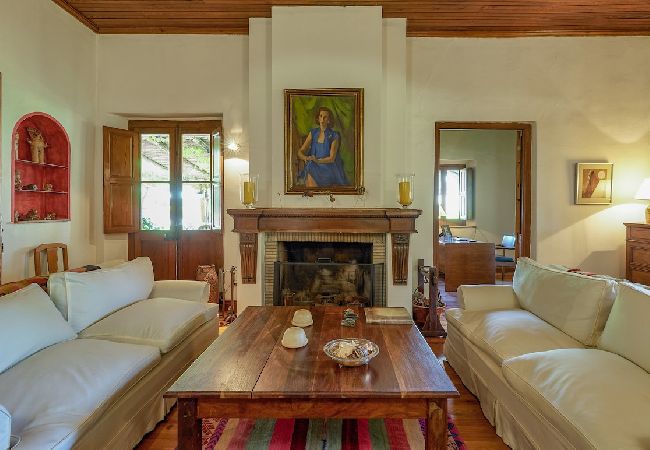 Casa em Luján de Cuyo - Tradicional Casona de época, con desayuno Casa em Luján de Cuyo - Tradicional Casona de época, con desayuno