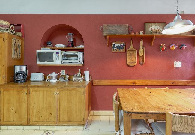 Casa em Luján de Cuyo - Tradicional Casona de época, con desayuno Casa em Luján de Cuyo - Tradicional Casona de época, con desayuno