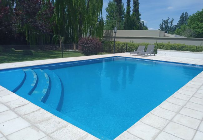 Casa em Luján de Cuyo - Tradicional Casona de época, con desayuno Casa em Luján de Cuyo - Tradicional Casona de época, con desayuno