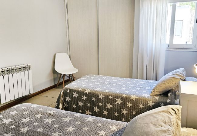 Casa em Luján de Cuyo - Moderno y amplio en complejo privado, con cochera Casa em Luján de Cuyo - Moderno y amplio en complejo privado, con cochera