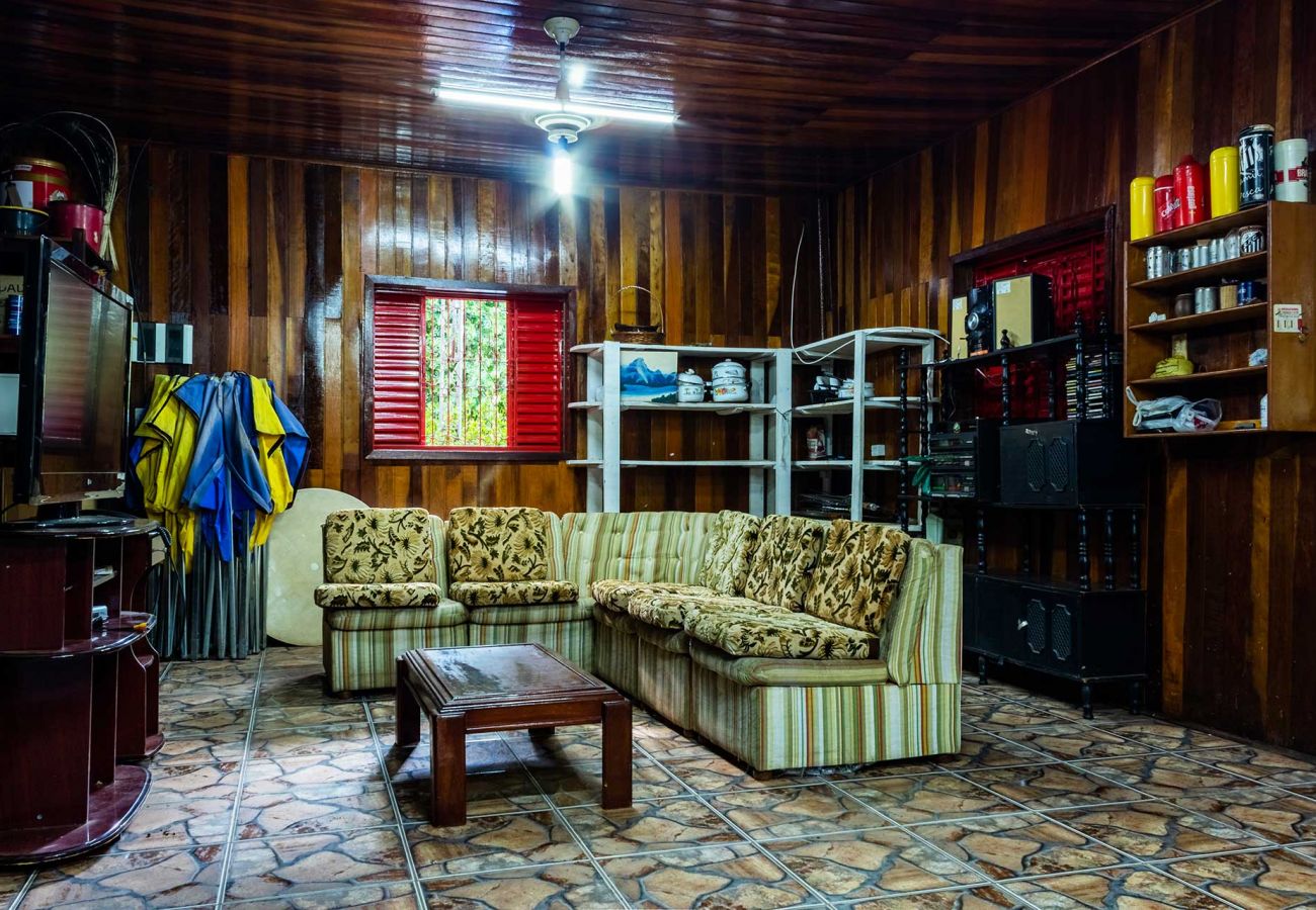 Casa em Acorizal - Ótima casa de campo com churrasq em Acorizal/MT