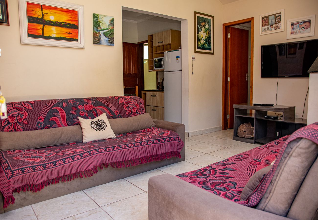 Casa em Mongaguá - Casa c ótima localização e churrasq em Mongaguá/SP