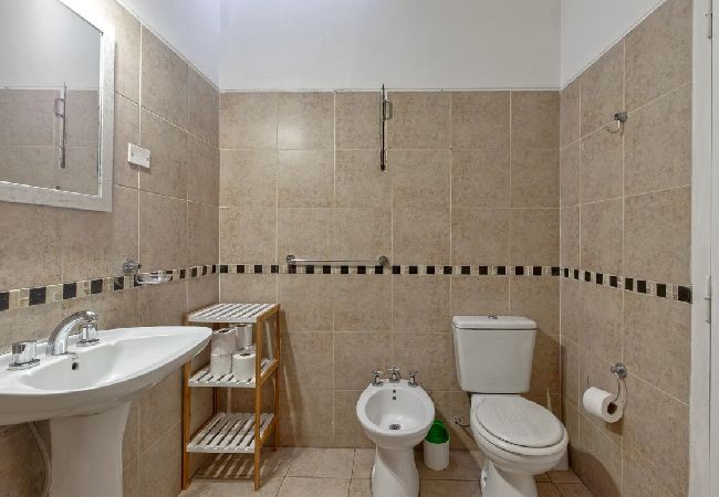 Casa em Mendoza -  Espaciosa Casa a pocos metros del Parque Casa em Mendoza -  Espaciosa Casa a pocos metros del Parque