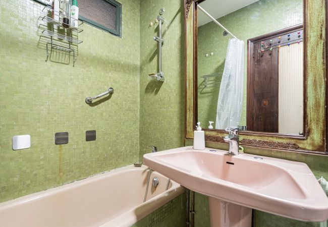 Apartamento em Madrid - Apartamento Centro Negocios Castellana M (MDM32) Apartamento em Madrid - Apartamento Centro Negocios Castellana M (MDM32)