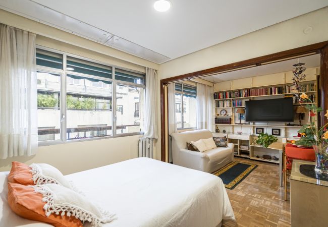 Apartamento em Madrid - Apartamento Centro Negocios Castellana M (MDM32) Apartamento em Madrid - Apartamento Centro Negocios Castellana M (MDM32)