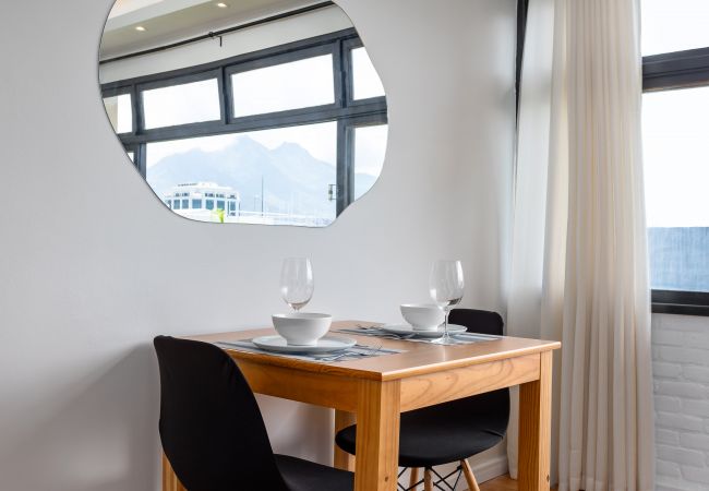 Apartamento em Rio de Janeiro - 2 km da Praia da Alvorada, próximo ao Barra Shopping | AM203 Apartamento em Rio de Janeiro - 2 km da Praia da Alvorada, próximo ao Barra Shopping | AM203