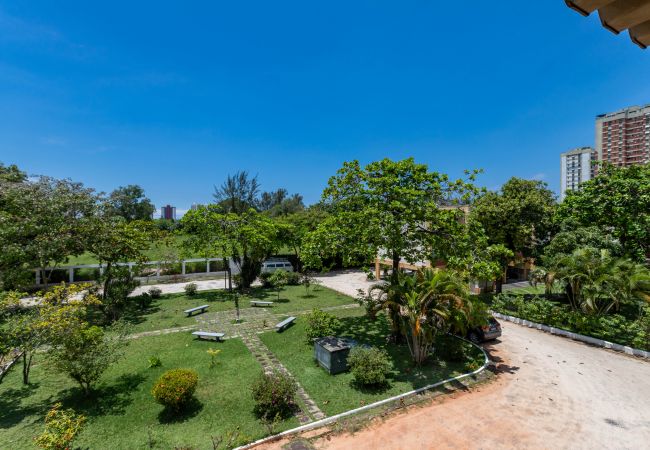 Apartamento em Rio de Janeiro - 2 km da Praia da Alvorada, próximo ao Barra Shopping | AM203 Apartamento em Rio de Janeiro - 2 km da Praia da Alvorada, próximo ao Barra Shopping | AM203