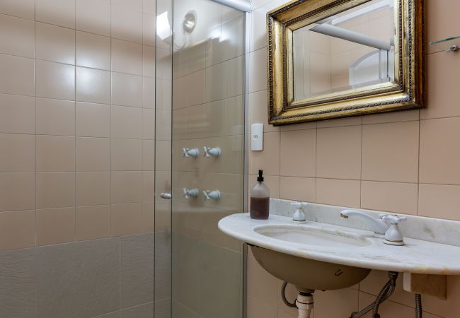 Apartamento em Rio de Janeiro - Sossego em Ipanema | Ideal p/ famílias | VP101A  Apartamento em Rio de Janeiro - Sossego em Ipanema | Ideal p/ famílias | VP101A