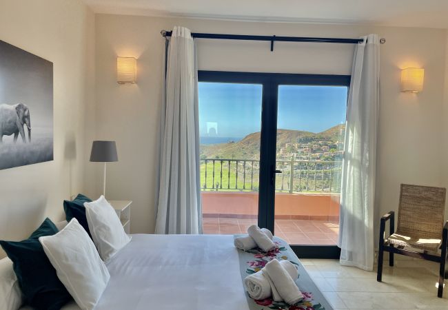 Villa em San Bartolomé de Tirajana - HomeForGuest Villa en Salobre con magníficas vistas al Campo de Golf Villa em San Bartolomé de Tirajana - HomeForGuest Villa en Salobre con magníficas vistas al Campo de Golf