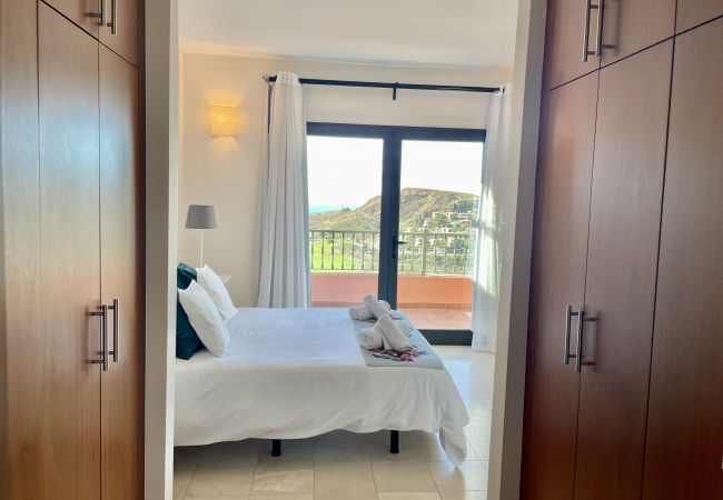 Villa em San Bartolomé de Tirajana - HomeForGuest Villa en Salobre con magníficas vistas al Campo de Golf Villa em San Bartolomé de Tirajana - HomeForGuest Villa en Salobre con magníficas vistas al Campo de Golf