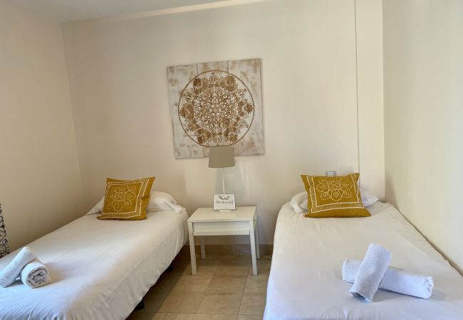 Villa em San Bartolomé de Tirajana - HomeForGuest Villa en Salobre con magníficas vistas al Campo de Golf Villa em San Bartolomé de Tirajana - HomeForGuest Villa en Salobre con magníficas vistas al Campo de Golf