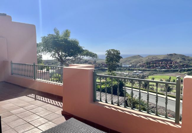 Villa em San Bartolomé de Tirajana - HomeForGuest Villa en Salobre con magníficas vistas al Campo de Golf Villa em San Bartolomé de Tirajana - HomeForGuest Villa en Salobre con magníficas vistas al Campo de Golf