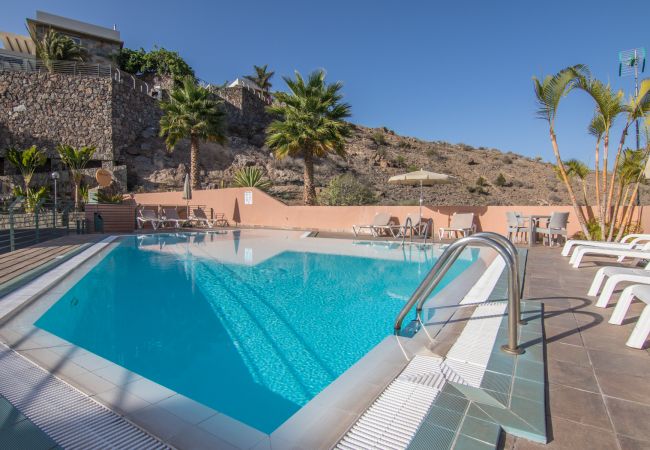 Villa em San Bartolomé de Tirajana - HomeForGuest Villa en Salobre con magníficas vistas al Campo de Golf Villa em San Bartolomé de Tirajana - HomeForGuest Villa en Salobre con magníficas vistas al Campo de Golf