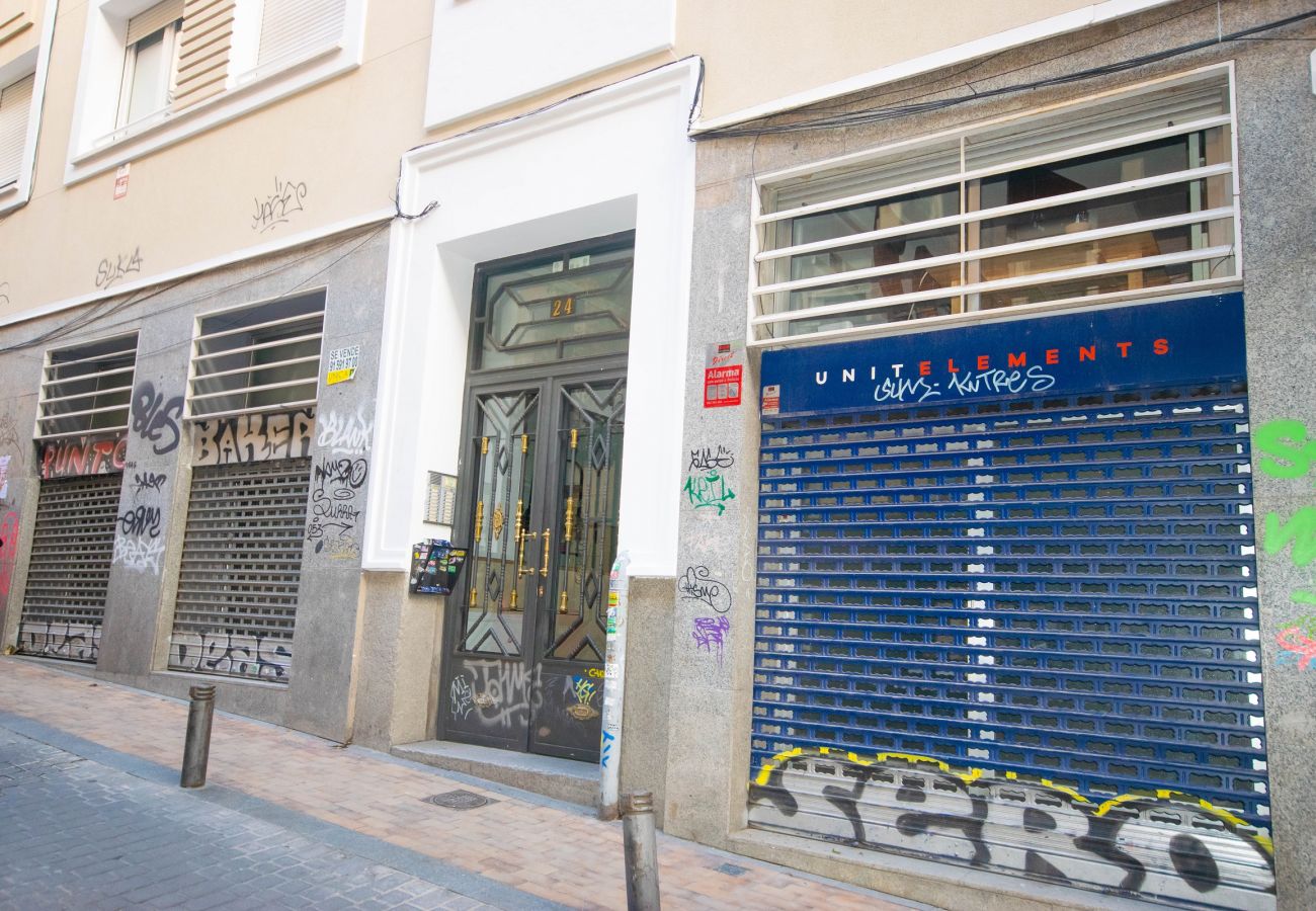 Apartamento em Madrid - Apartamento con Encanto en Malasaña Temporal Apartamento em Madrid - Apartamento con Encanto en Malasaña Temporal