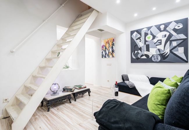 Apartamento em Madrid - Apartamento Teatro Real-Pza. San Martín Temporal Apartamento em Madrid - Apartamento Teatro Real-Pza. San Martín Temporal