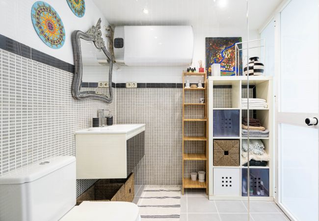 Apartamento em Madrid - Apartamento Teatro Real-Pza. San Martín Temporal Apartamento em Madrid - Apartamento Teatro Real-Pza. San Martín Temporal