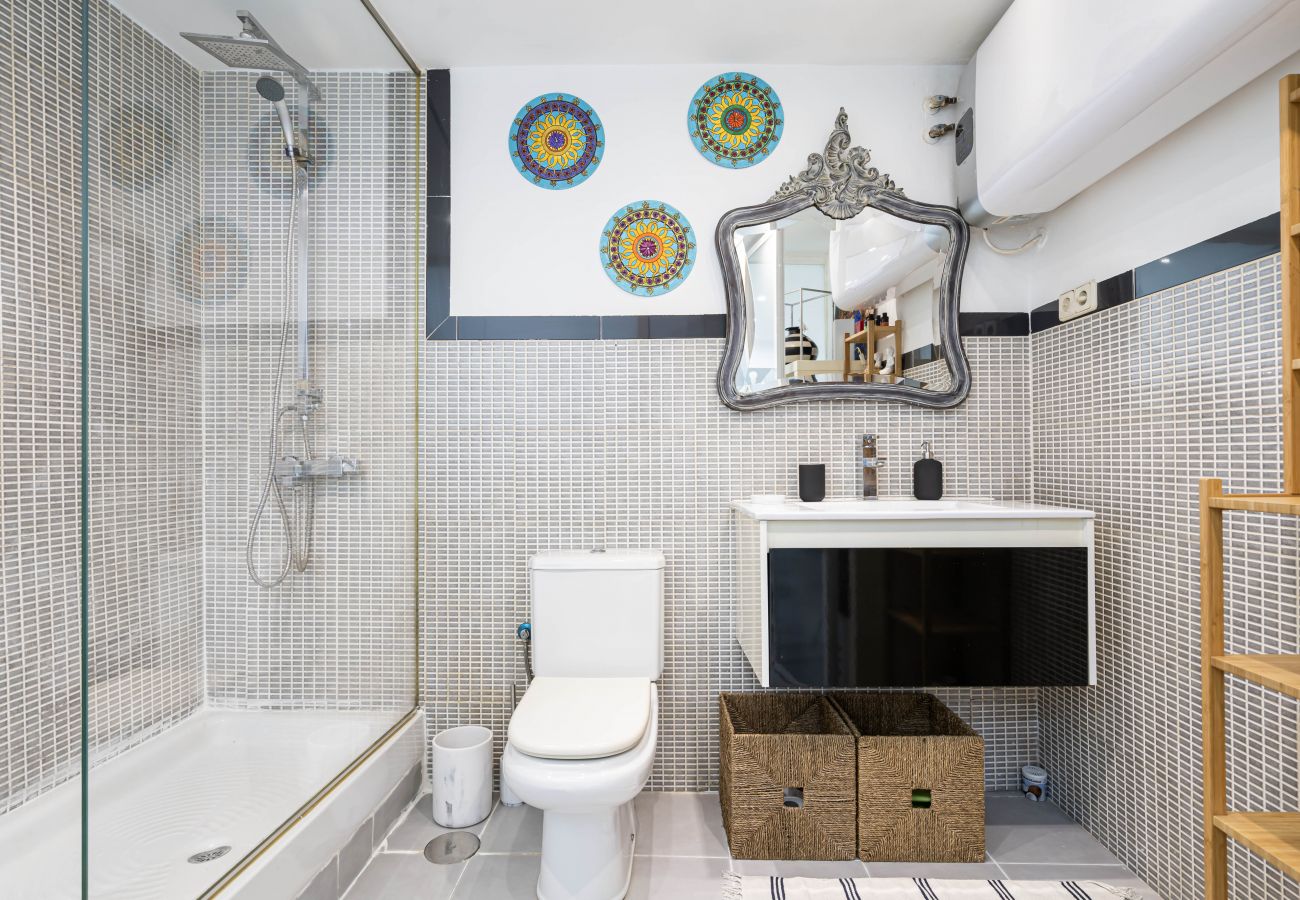 Apartamento em Madrid - Apartamento Teatro Real-Pza. San Martín Temporal Apartamento em Madrid - Apartamento Teatro Real-Pza. San Martín Temporal