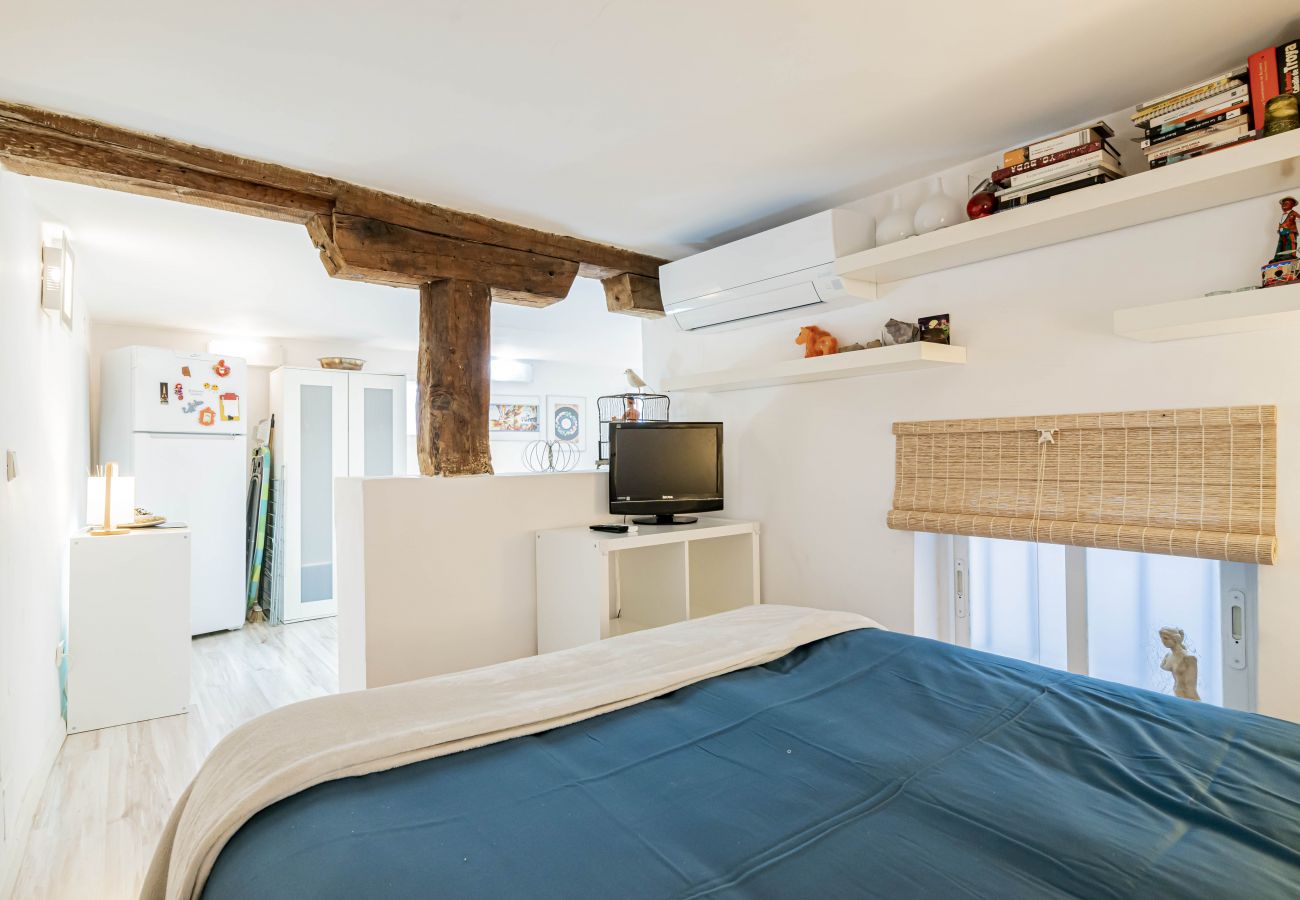 Apartamento em Madrid - Apartamento Teatro Real-Pza. San Martín Temporal Apartamento em Madrid - Apartamento Teatro Real-Pza. San Martín Temporal