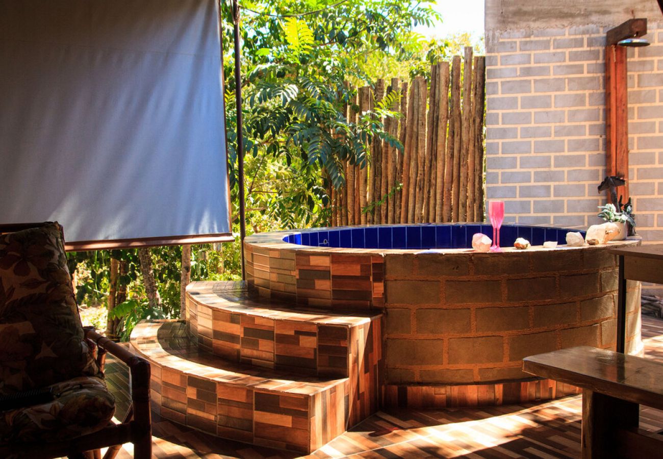 Chalé em Alto Paraíso de Goiás - Chalé com churrasqueira e jacuzzi aquecida Chalé em Alto Paraíso de Goiás - Chalé com churrasqueira e jacuzzi aquecida