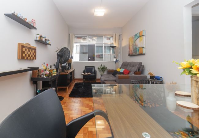 Apartamento em Rio de Janeiro - MAG504| Espaçoso apartamento em Copacabana Apartamento em Rio de Janeiro - MAG504| Espaçoso apartamento em Copacabana