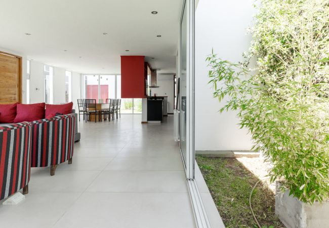 Casa em Maipù -  Casa con pileta y quincho a 5 minutos de Chacras! Casa em Maipù -  Casa con pileta y quincho a 5 minutos de Chacras!