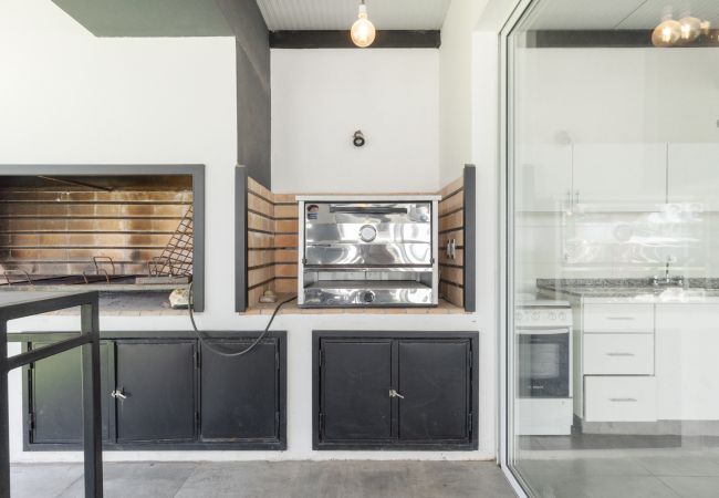 Casa em Maipù -  Casa con pileta y quincho a 5 minutos de Chacras! Casa em Maipù -  Casa con pileta y quincho a 5 minutos de Chacras!