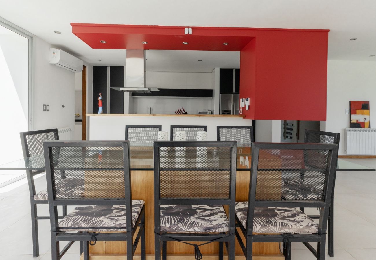 Casa em Maipù -  Casa con pileta y quincho a 5 minutos de Chacras! Casa em Maipù -  Casa con pileta y quincho a 5 minutos de Chacras!