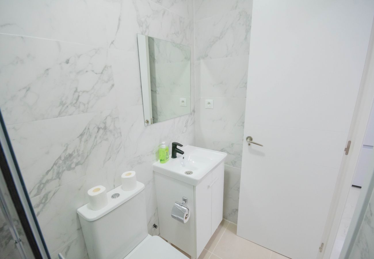 Estúdio em Madrid - ESTUDIO-TETUAN  Estúdio em Madrid - ESTUDIO-TETUAN