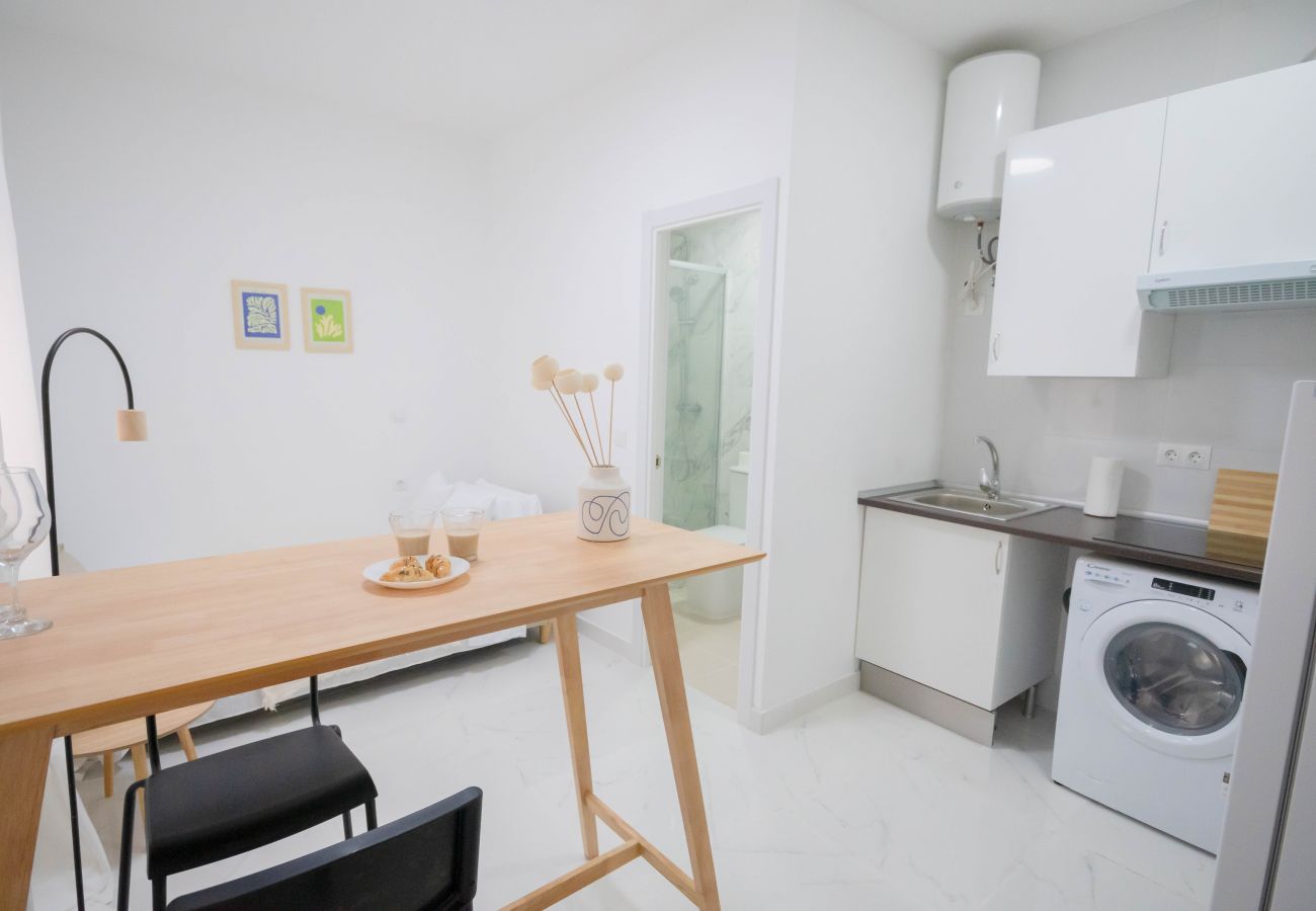 Estúdio em Madrid - ESTUDIO-TETUAN  Estúdio em Madrid - ESTUDIO-TETUAN