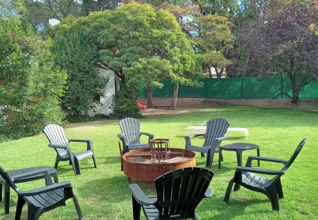 Casa em Luján de Cuyo -  Espectacular casa para grupos, opcional desayuno Casa em Luján de Cuyo -  Espectacular casa para grupos, opcional desayuno