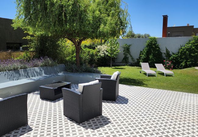 Casa em Luján de Cuyo -  Moderna Casa en Chacras de Coria con Pileta Casa em Luján de Cuyo -  Moderna Casa en Chacras de Coria con Pileta