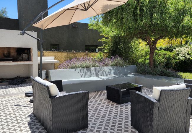 Casa em Luján de Cuyo -  Moderna Casa en Chacras de Coria con Pileta Casa em Luján de Cuyo -  Moderna Casa en Chacras de Coria con Pileta