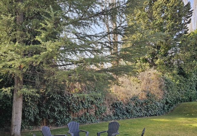 Casa em Luján de Cuyo -  Amplia y cálida rodeada de verde con seguridad Casa em Luján de Cuyo -  Amplia y cálida rodeada de verde con seguridad