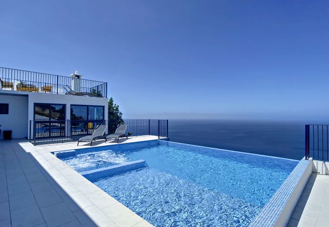 Vila em Fajã da Ovelha - Villa do Espigão by Atlantic Holiday