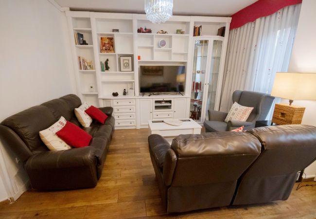 Apartamento em Madrid - Bonito y acogedor apartamento Isla Azul 