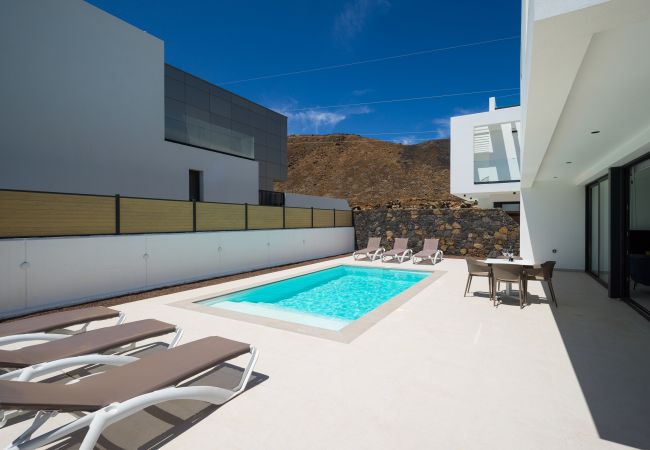 Villa em Corralejo -  Villa Deluxe Las Calderas 01 with private pool Villa em Corralejo -  Villa Deluxe Las Calderas 01 with private pool